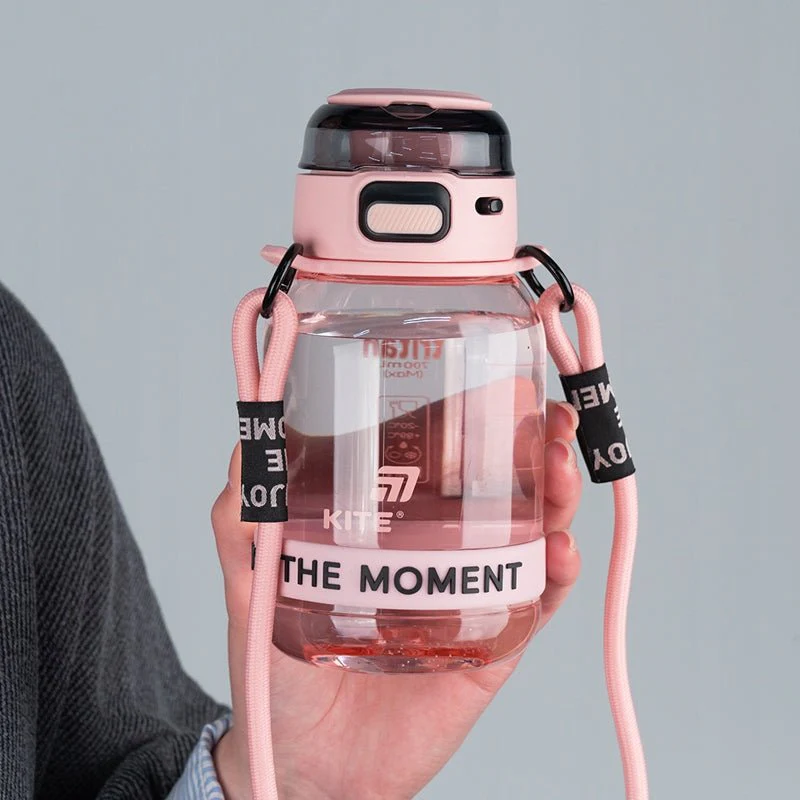 Stylowy bidon 700 ml bez BPA ze słomką i paskiem, - Image 2