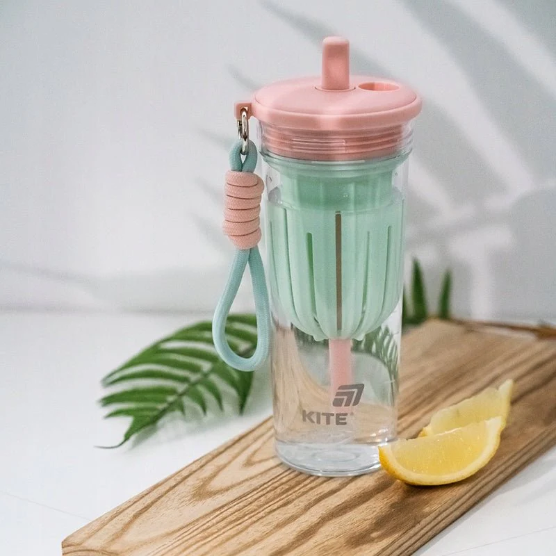 Butelka na wodę kubek z rurką 650ml z sitkiem Kite - Image 10