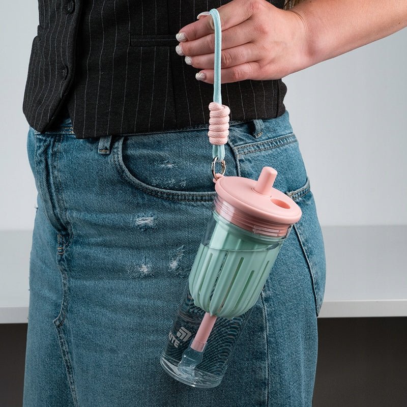 Butelka na wodę kubek z rurką 650ml z sitkiem Kite - Image 9