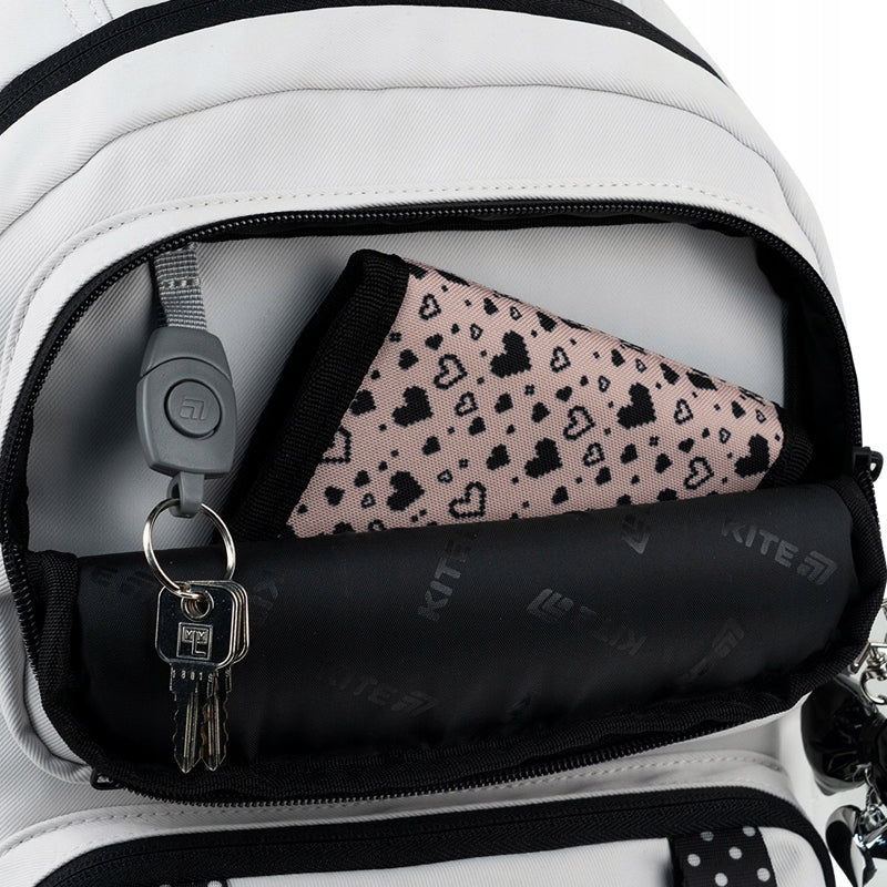 Plecak szkolny Kite Hello Kitty ortopedyczny dla dziewczynek do szkoły z brelokiem - Image 8
